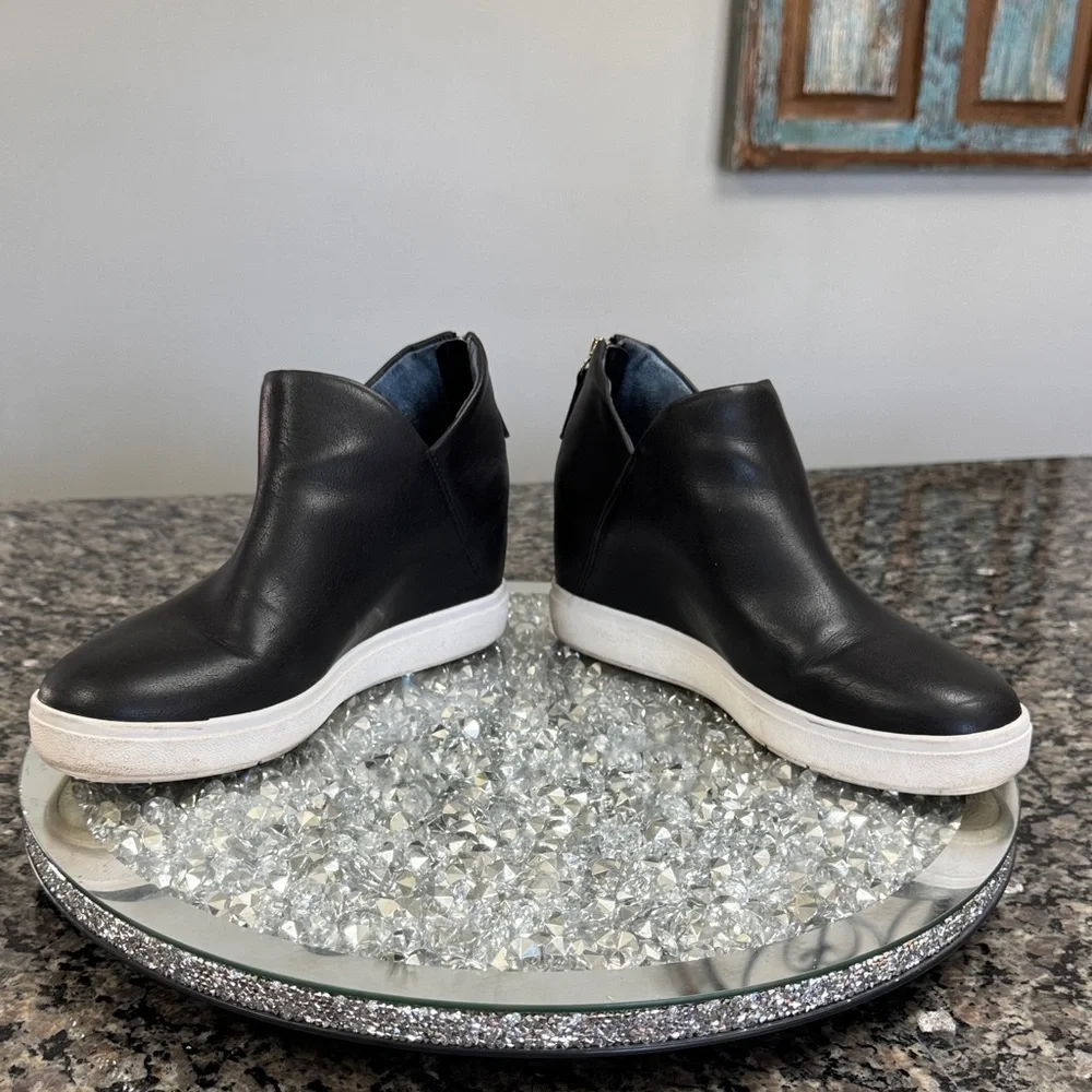 Dr. Scholl's Black leather Wedge Sneakers 7.5